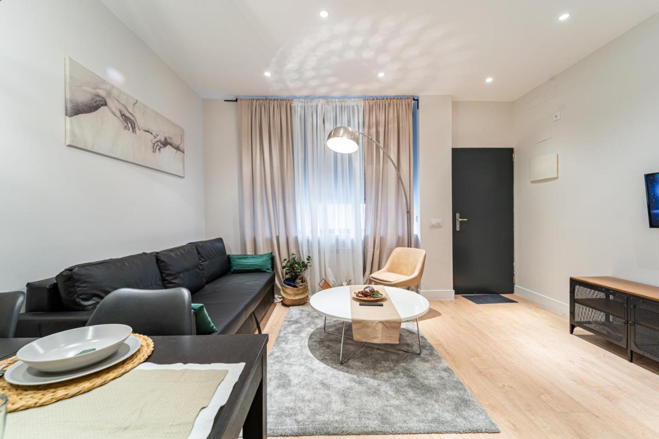 Edsam Madrid Apartments Black 외부 사진