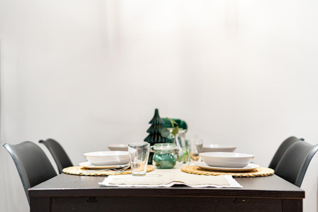 Edsam Madrid Apartments Black 외부 사진
