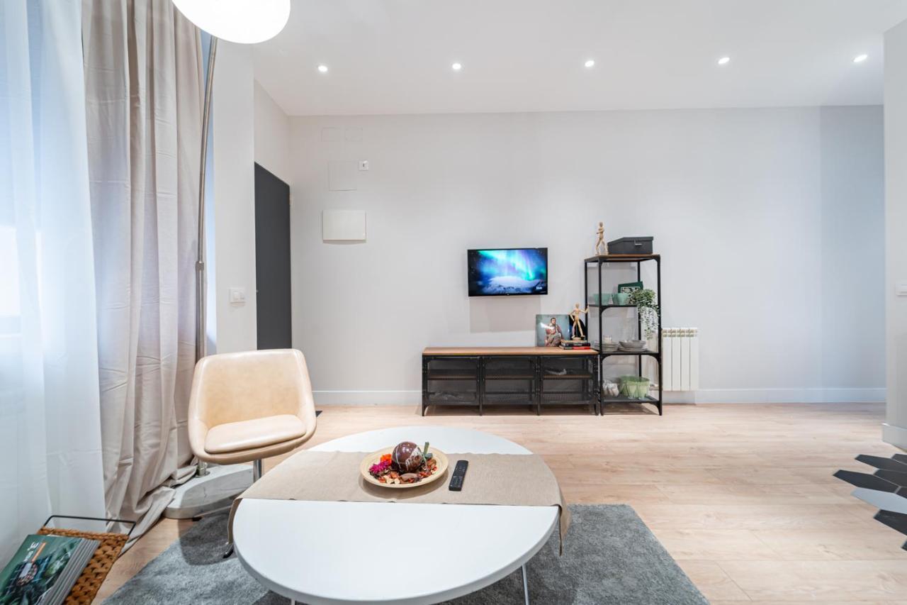 Edsam Madrid Apartments Black 외부 사진