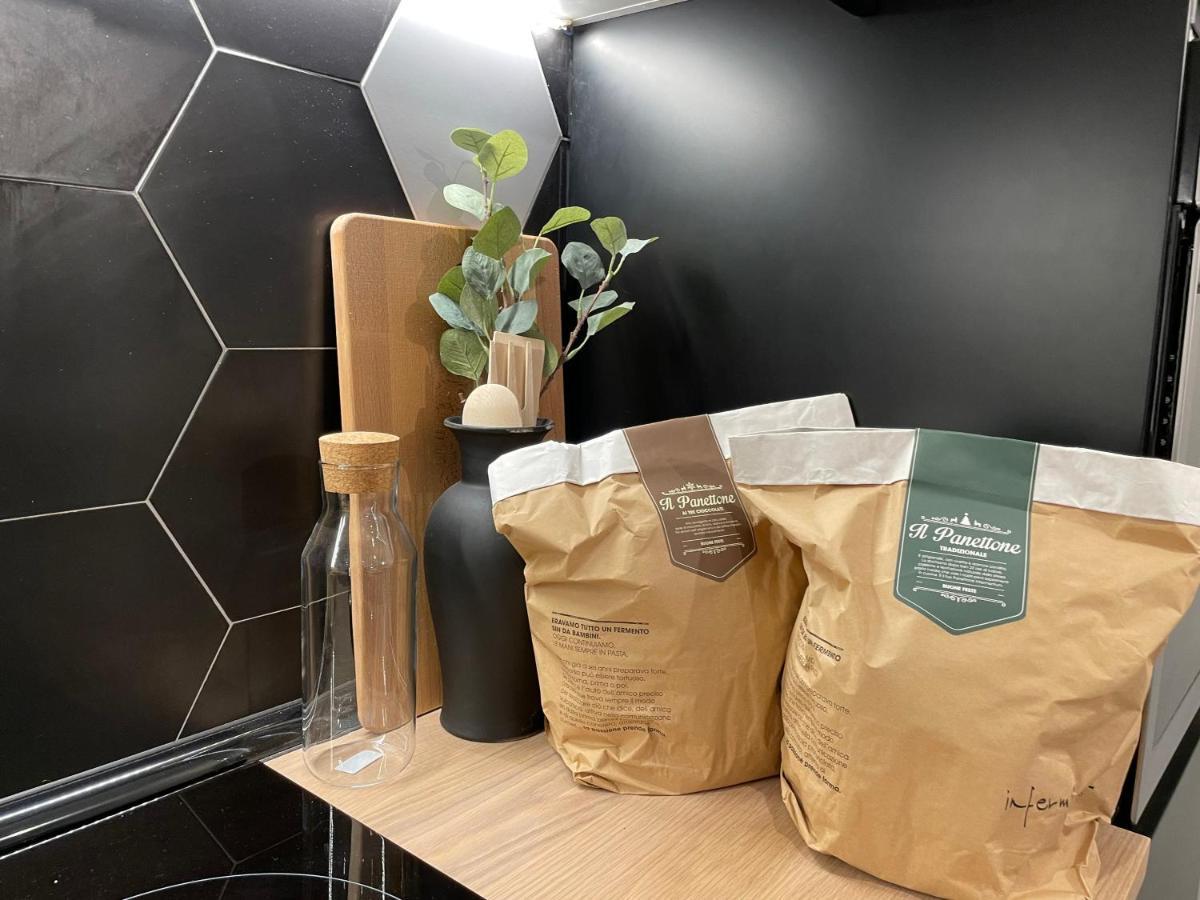 Edsam Madrid Apartments Black 외부 사진